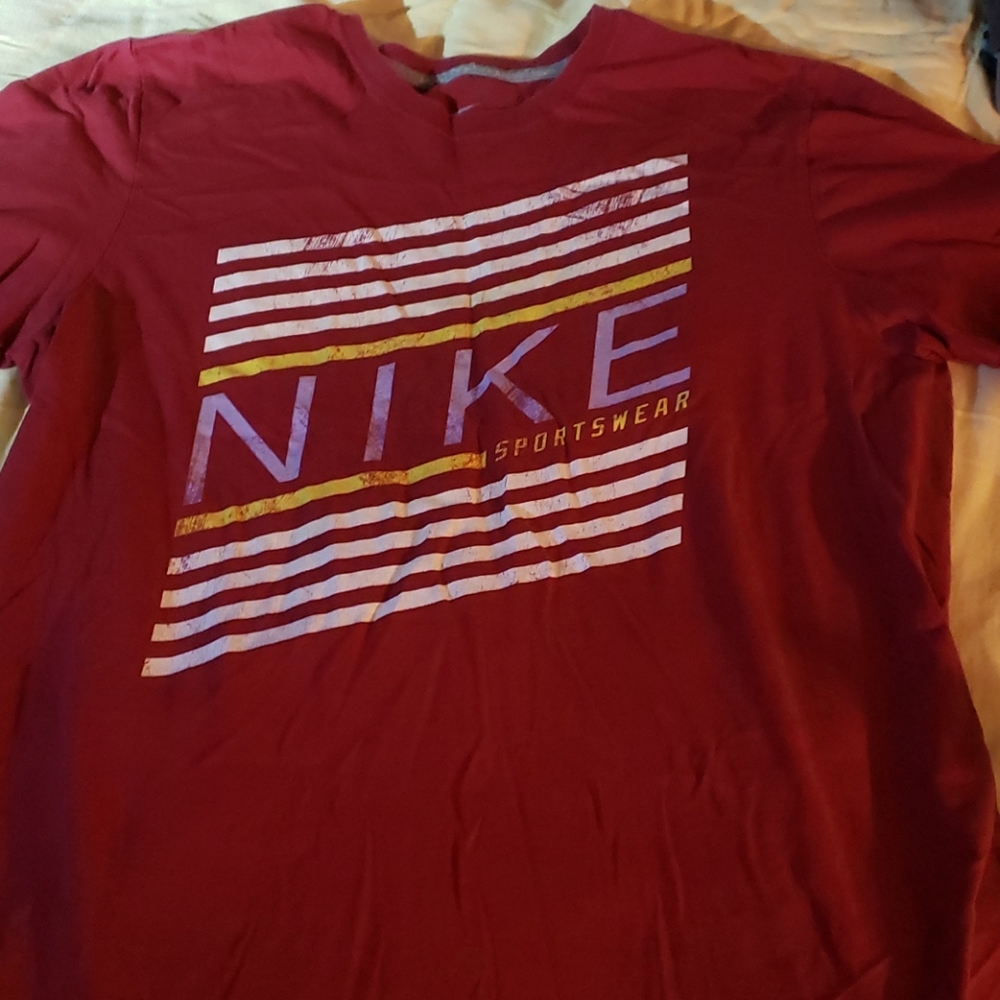 Nike Tee